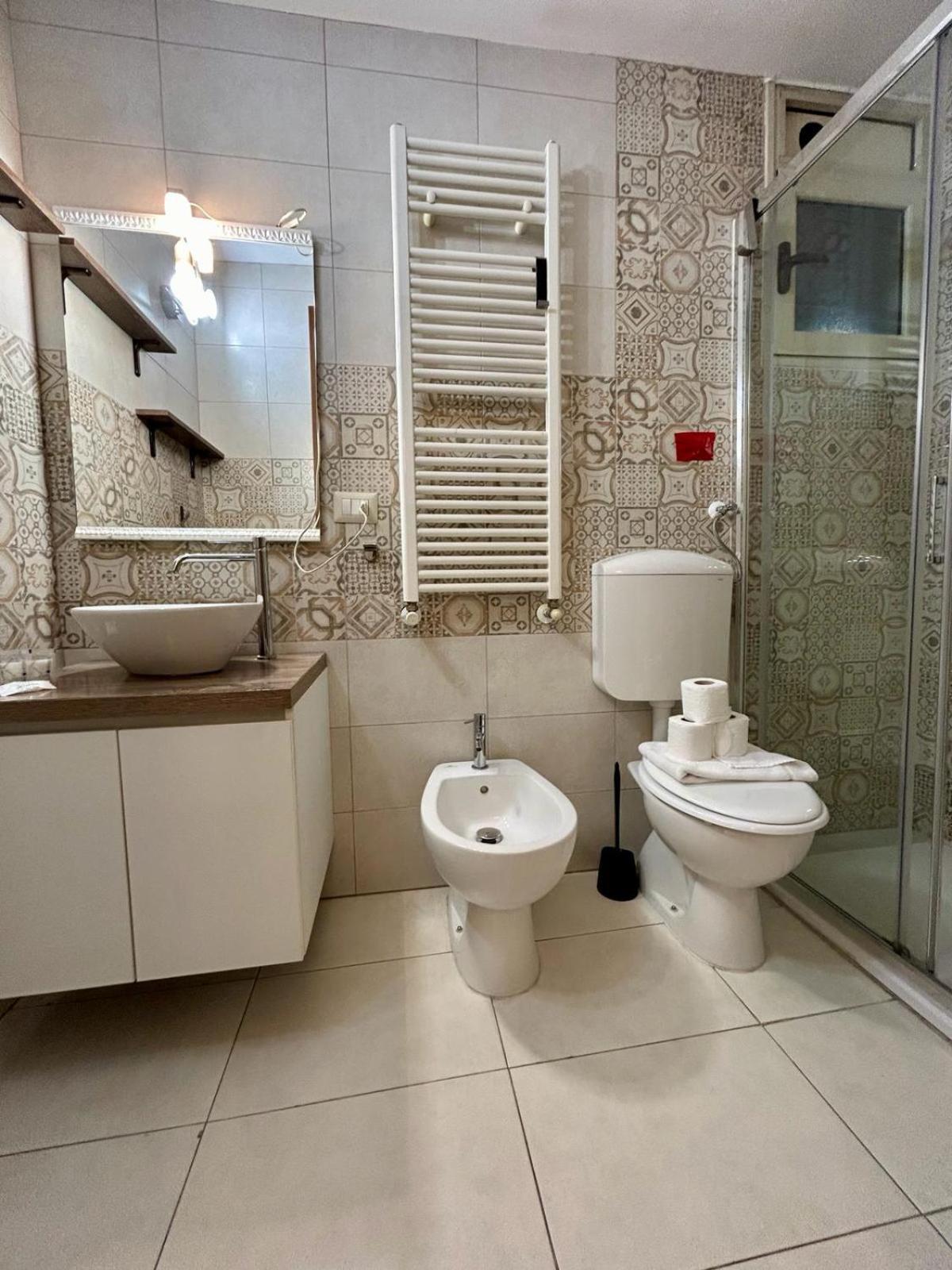 Kibilu - Via Tolmezzo - Ospedale San Raffaele - Stazione Di Lambrate Apartamento Milão Exterior foto