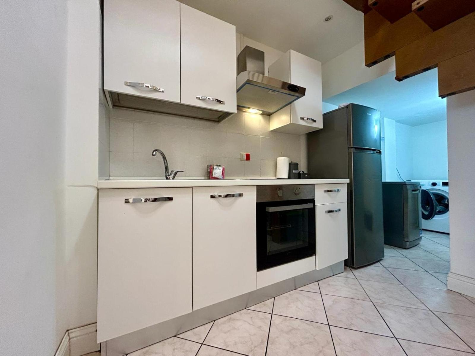 Kibilu - Via Tolmezzo - Ospedale San Raffaele - Stazione Di Lambrate Apartamento Milão Exterior foto
